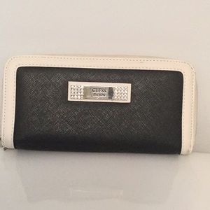 Guess Wallet